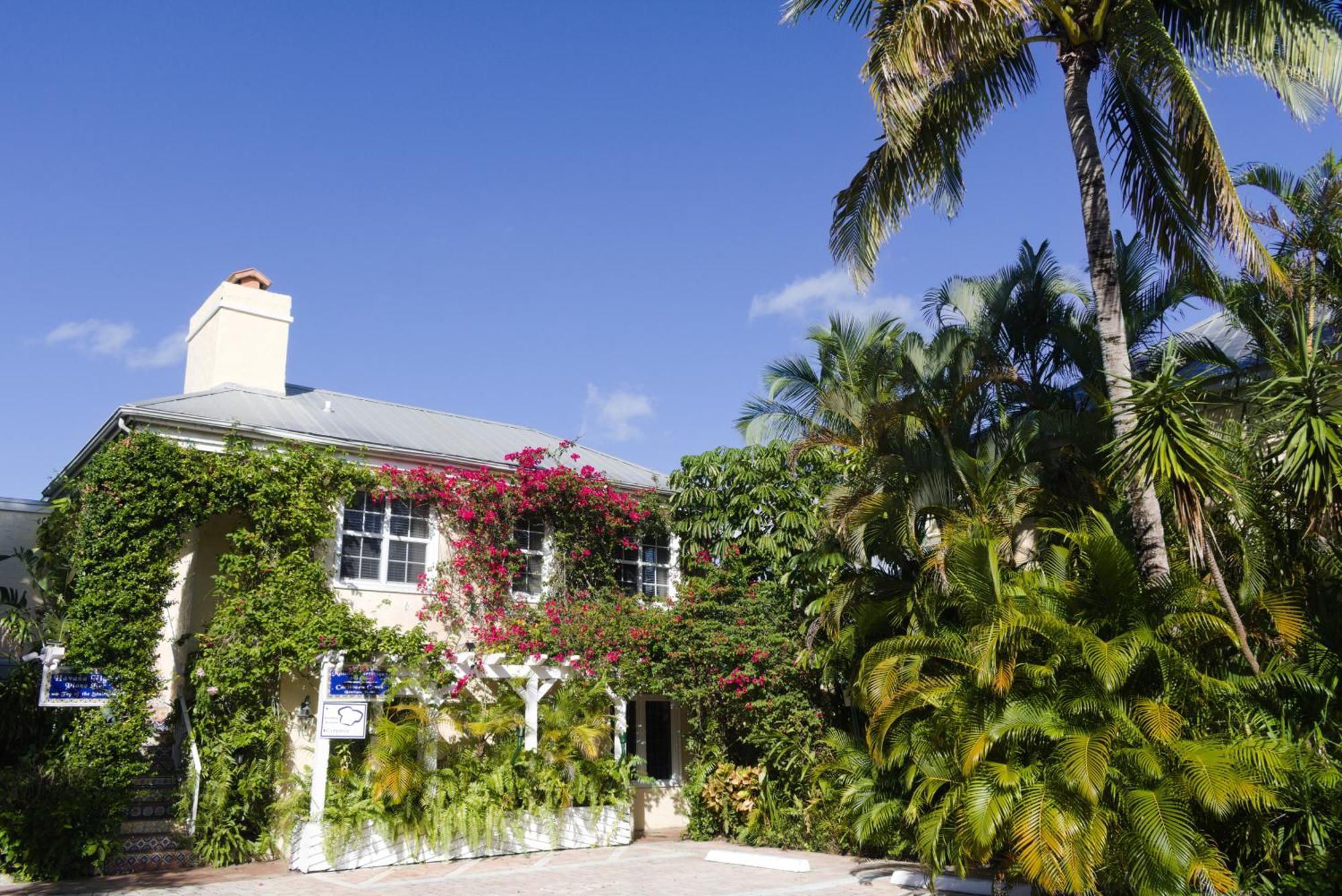 The Caribbean Court Boutique Hotel Vero Beach Buitenkant foto